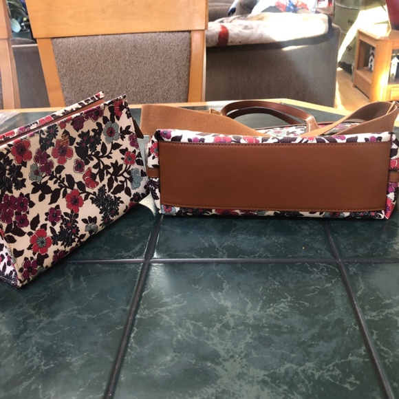 Tory Burch Kerrington Tote and Mini Bag Set - Picture 5 of 13